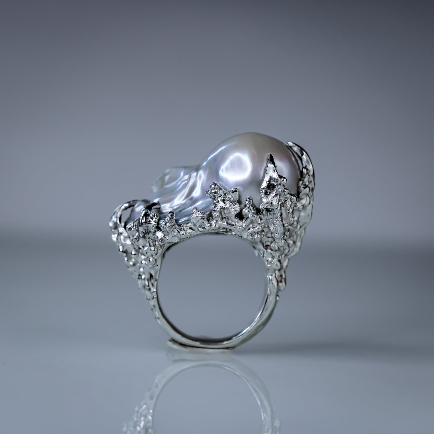 Venus Baroque Pearl Ring