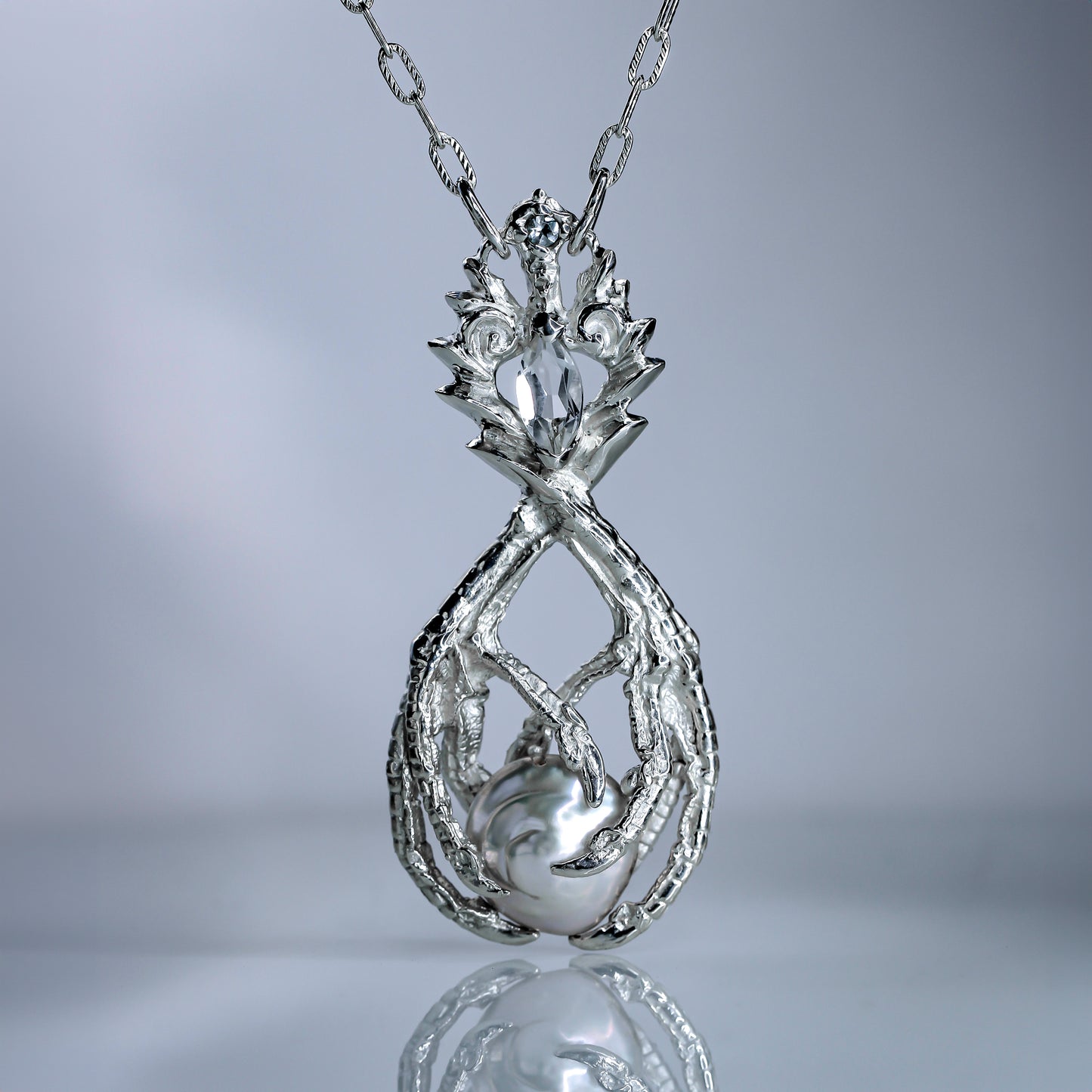 Venus' Dove Claw with Pearl .6