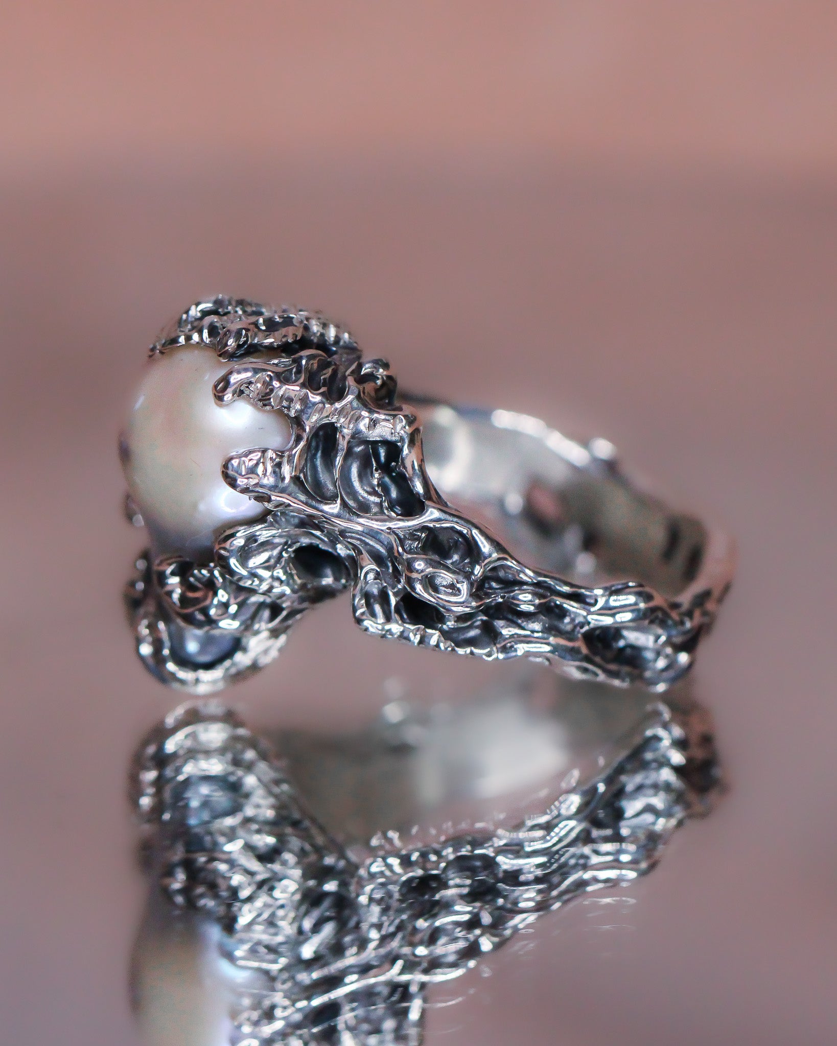 Venus Ostrea Ring