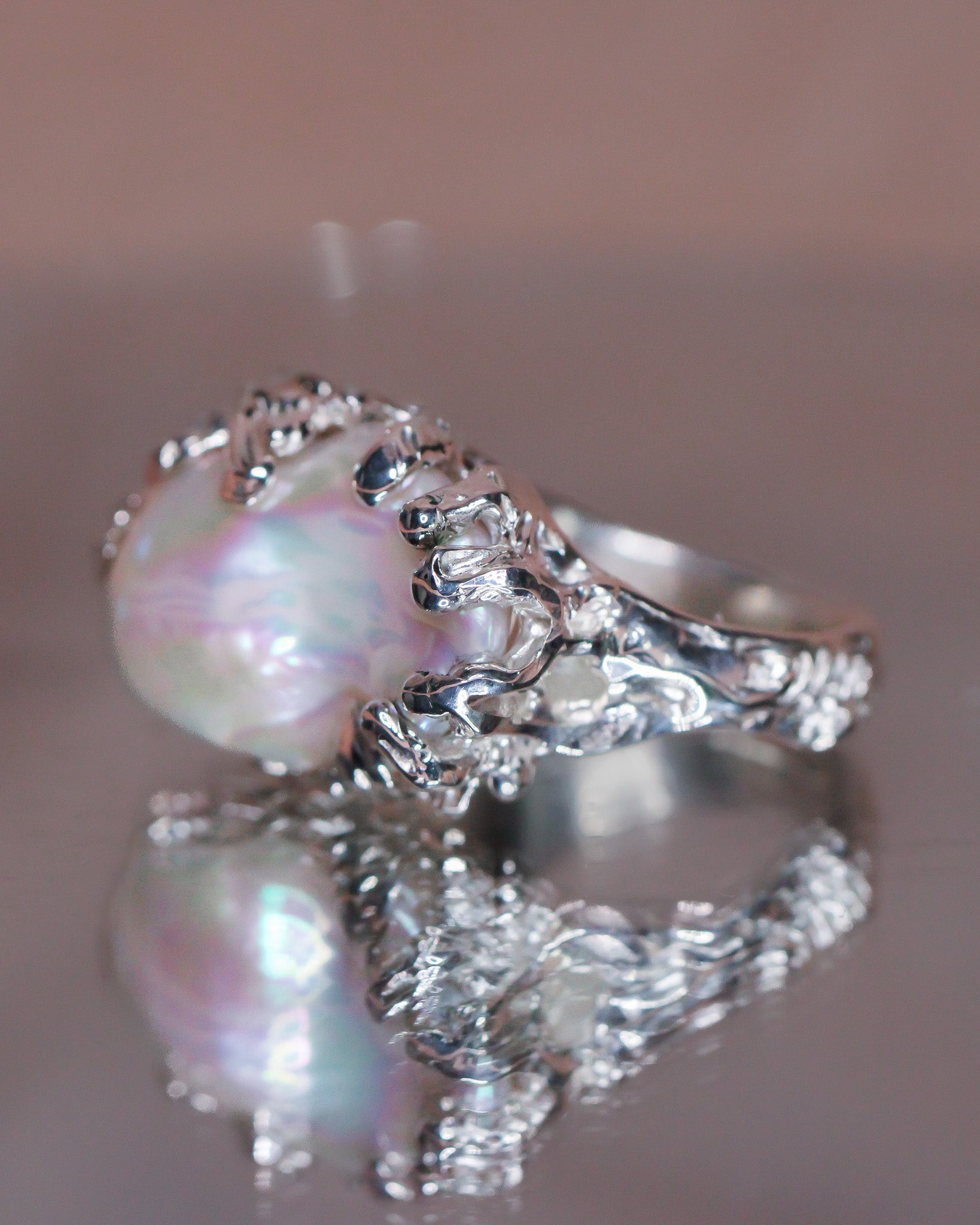 Venus Corallina Ring