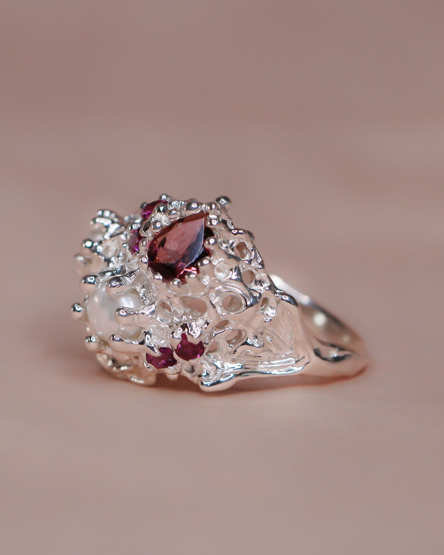 Venus Fragaria Ring