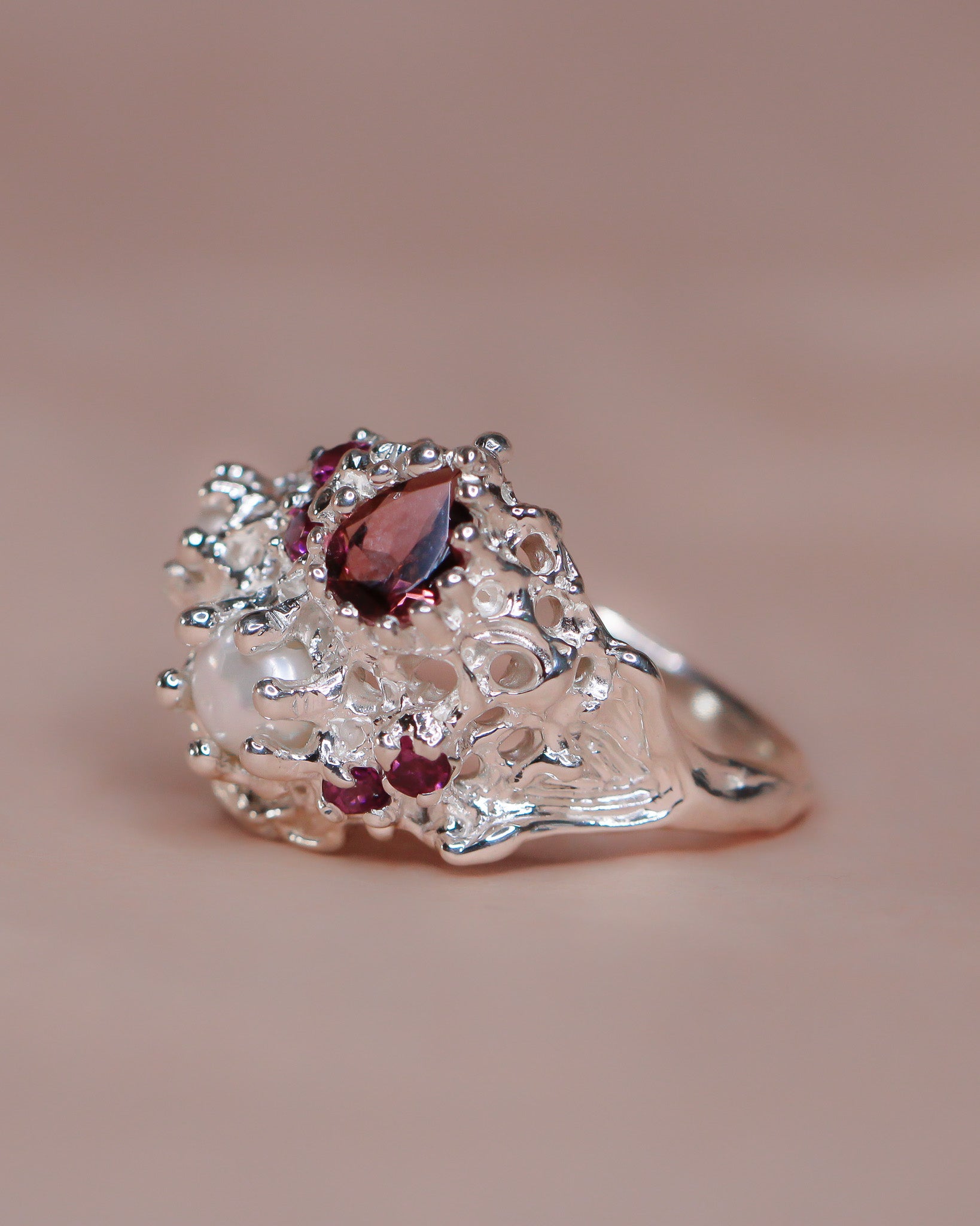Venus Fragaria Ring