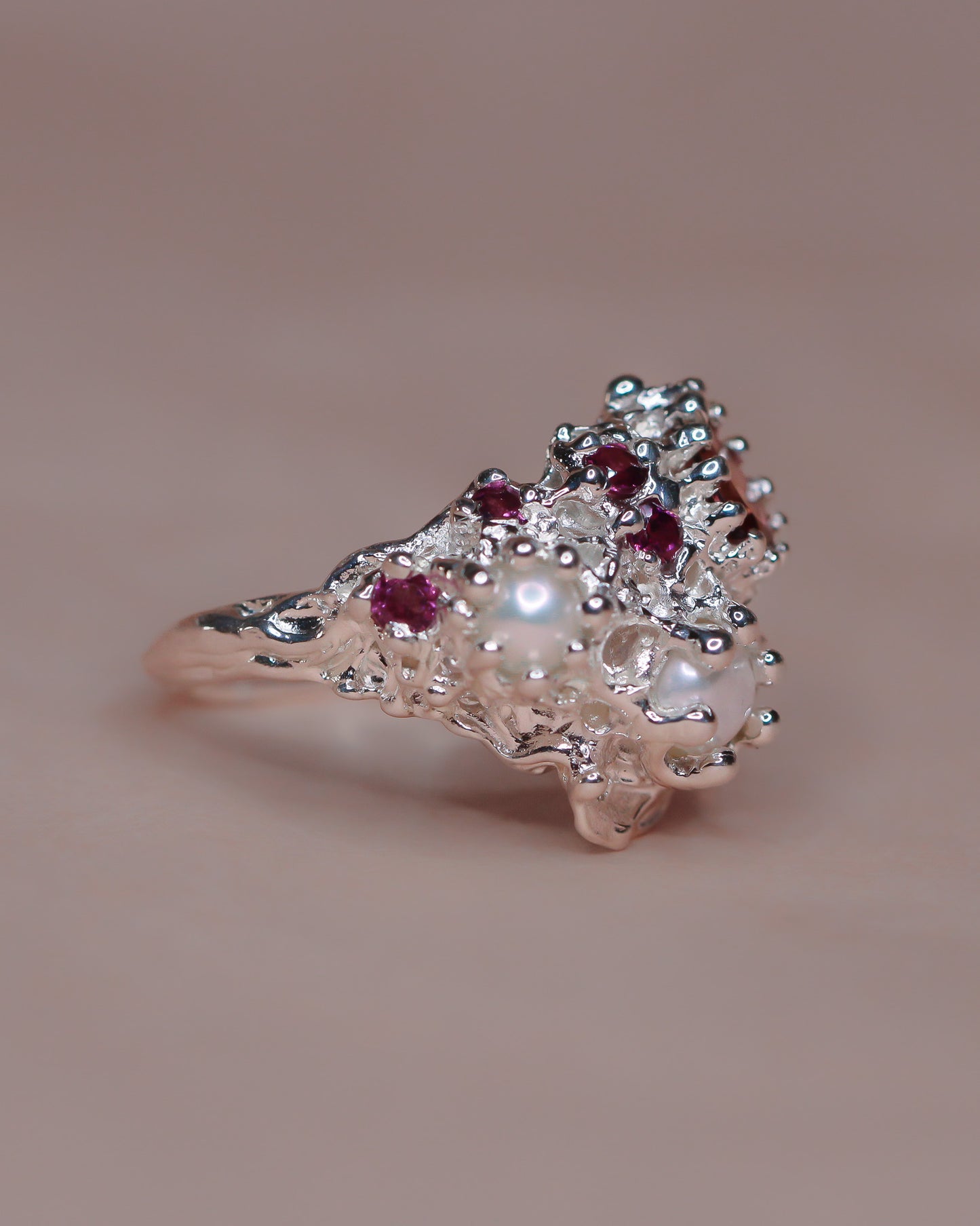 Venus Fragaria Ring
