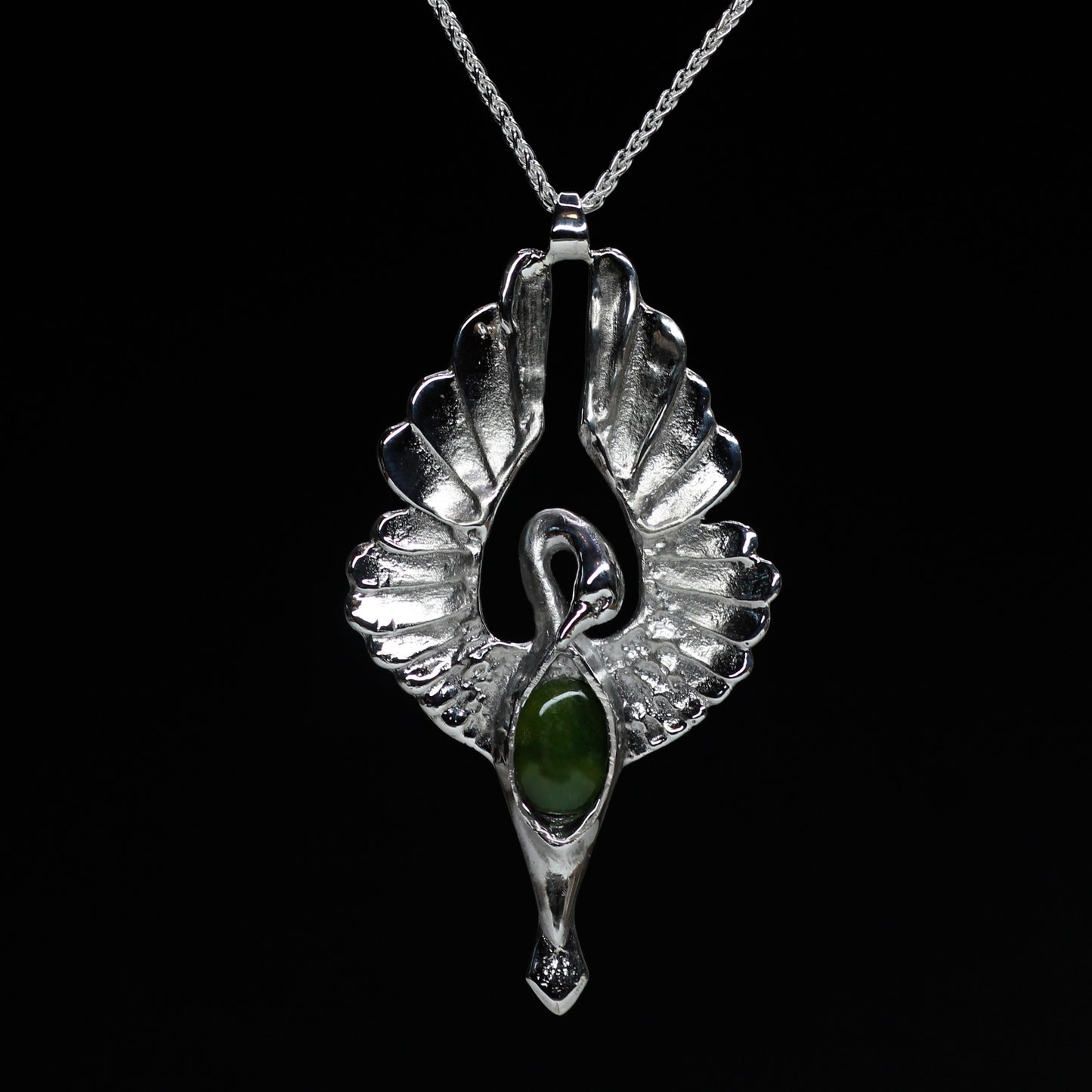 Deneb Adige: The Swan Queen