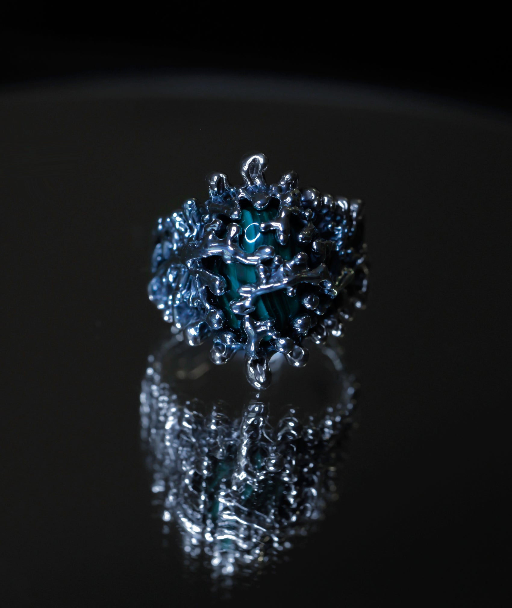 The Verdant-life Venus Malachite Ring Talisman - Venus in Taurus